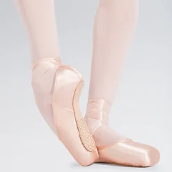 Capezio Ava Pointe Shoes #2.5 Shank