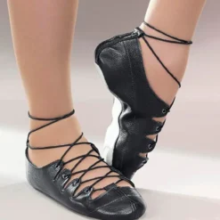 1st Position Leather Highland Shoes (Black)